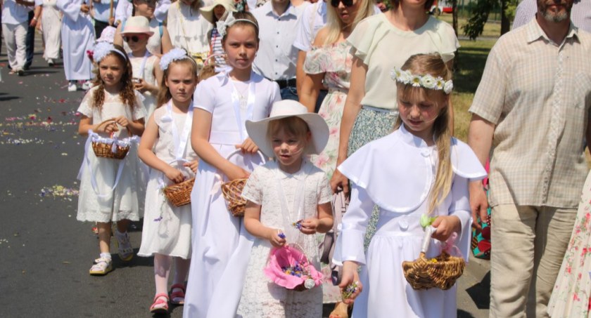 Procesja Bożego Ciała w Parafii pw. św. Piotra i Pawła Apostołów