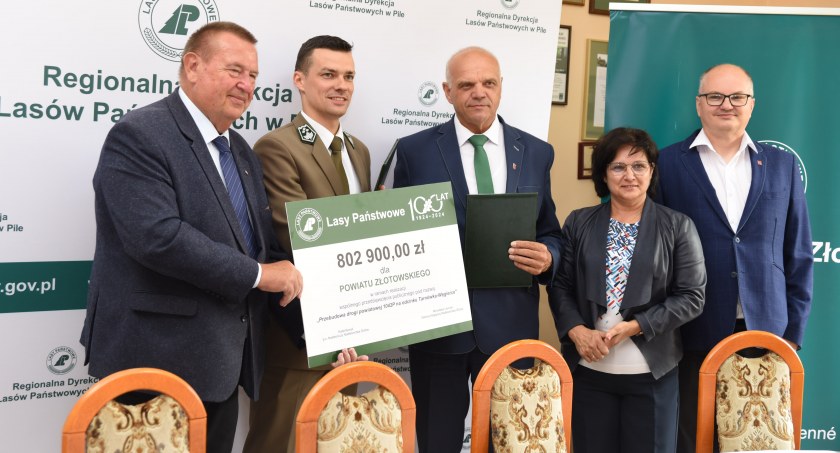 Umowa na wspólną realizację drogi Tarnówka - Węgierce została podpisana