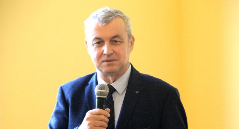 Wielka pensja dyrektora szpitala