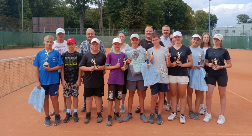 Turniej tenisa ziemnego Kids Open z SM Piast