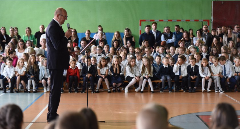 Uczniowie z Krajenki przywitali rok szkolny