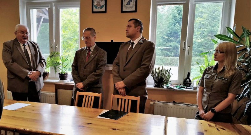 Powód odwołania? W Lasach Państwowych nie trzeba podawać powodu
