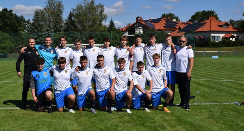 Wygrana na inaugurację sezonu juniorów FA Fair Play
