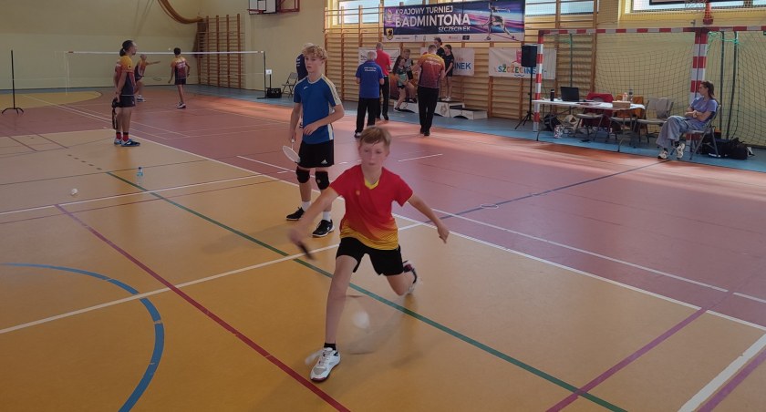 Worek medali dla zawodników Kometki