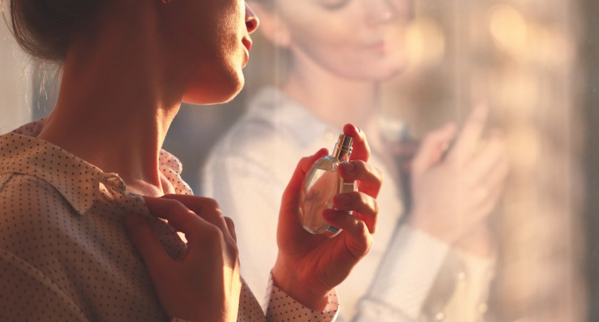 Co wpływa na trwałość perfum?