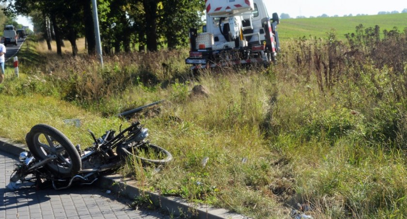 Wypadek na DK11 - kierowca motocykla mógł być pod wpływem alkoholu