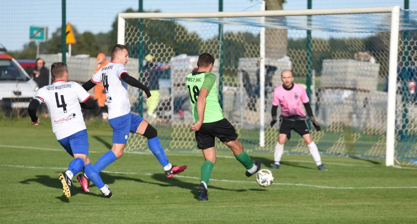 Piast nie wykorzystał okazji. Lider na razie nie dla nich