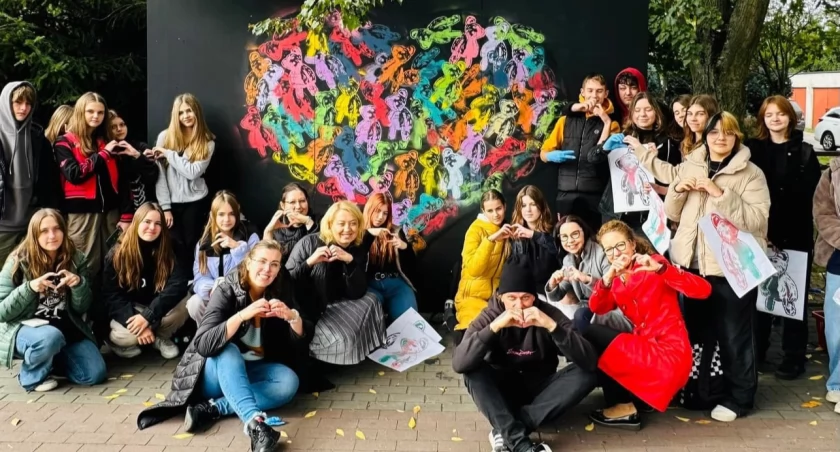 Nowy mural na Dzień Zdrowia Psychicznego w Złotowie