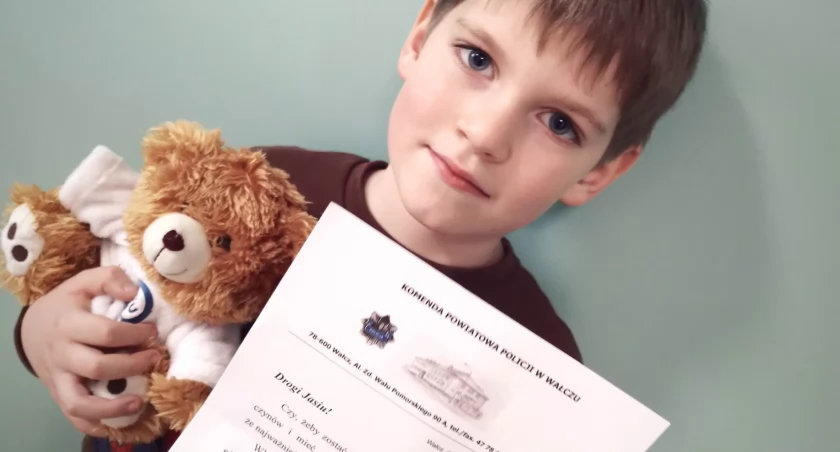 7-letni Jasiek uratował mamę po wypadku