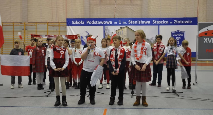 Przegląd Pieśni Patriotycznej w złotowskiej Jedynce