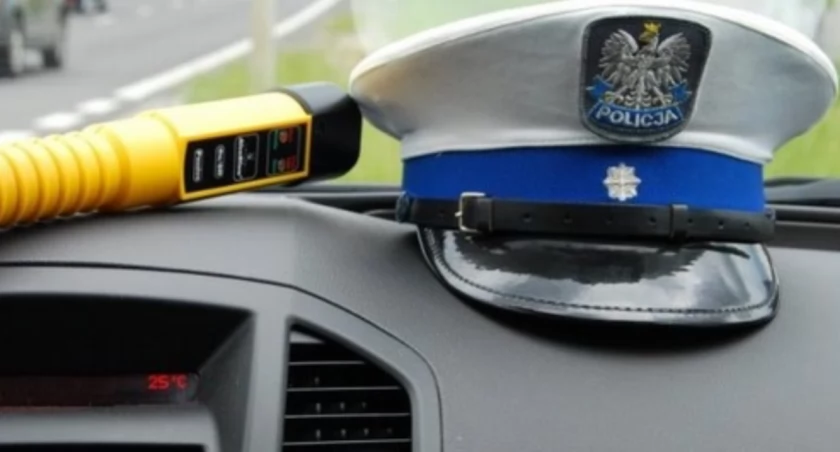 Nietrzeźwy kierowca ciężarówki zatrzymany przez policję