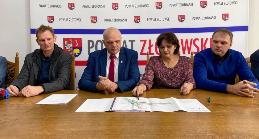 Podpisano umowę dotyczącą budowy ronda w Węgiercach