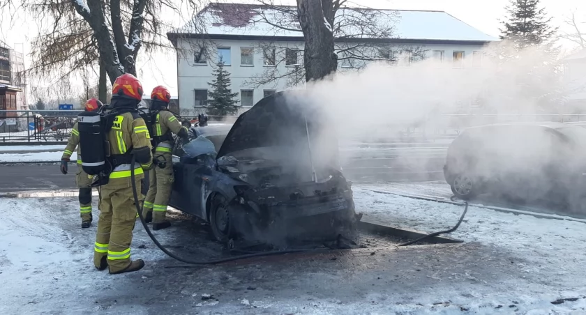 Pożar samochodu osobowego w Złotowie