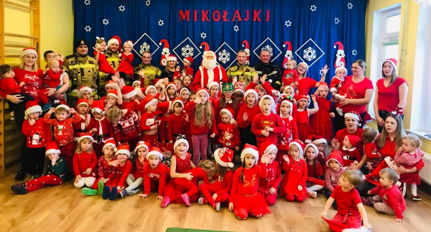 [WIDEO] Święty Mikołaj obdarował dzieci z okoneckiego przedszkola