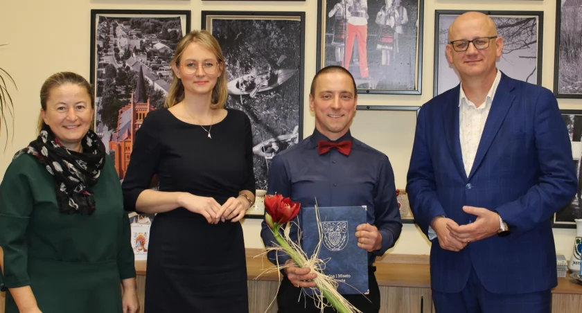 Mariusz Kaczmarek z awansem nauczycielskim