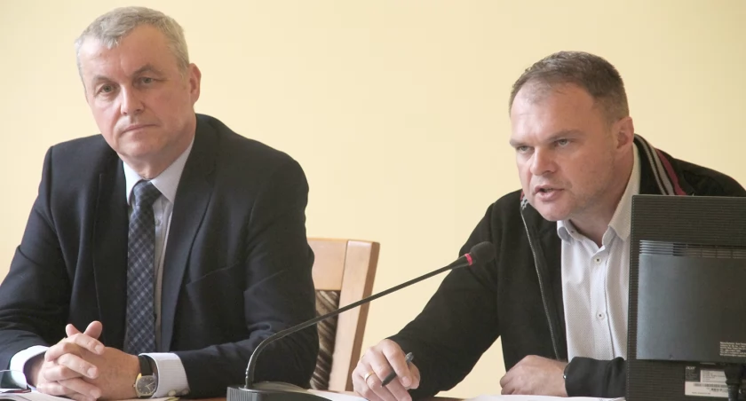 A jednak! Dyrektor szpitala zarobił więcej niż pozwala prawo