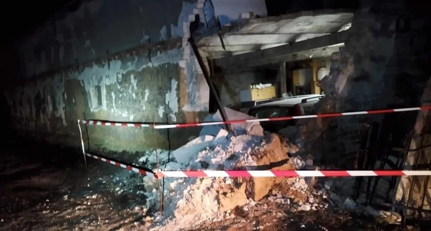 W Samborsku zawaliła się ściana budynku gospodarczego
