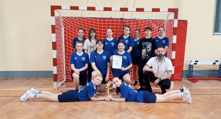 Powiatowy Turniej Piłki Ręcznej Dziewcząt w Złotowie