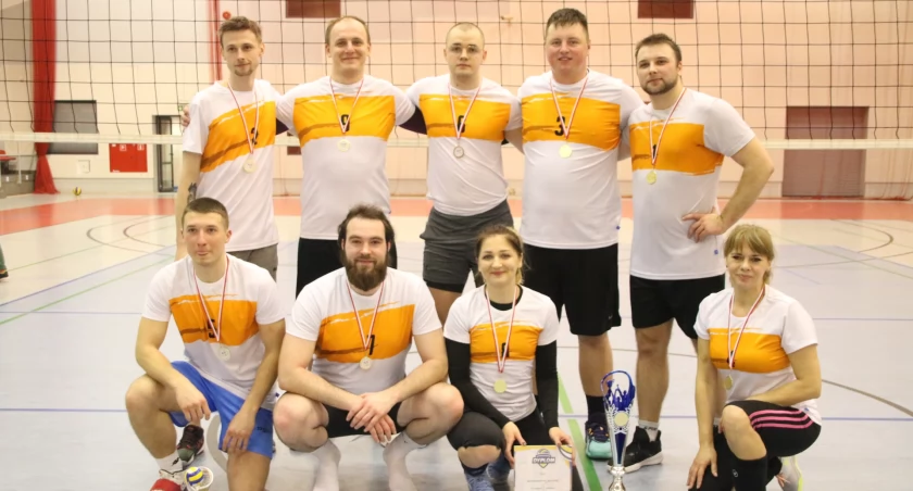 [WIDEO] Rezerwowi Pil-Bulding zwycięzcą Złotowskiej LigiSiatkówki