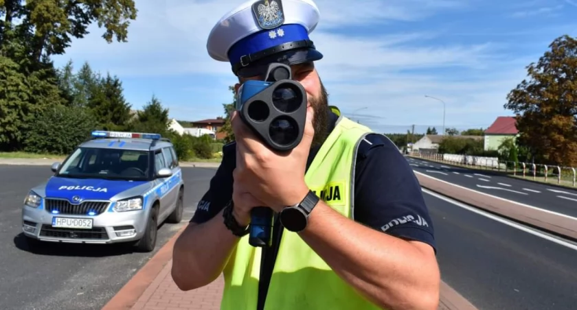 Policjanci złotowskiej drogówki w akcji