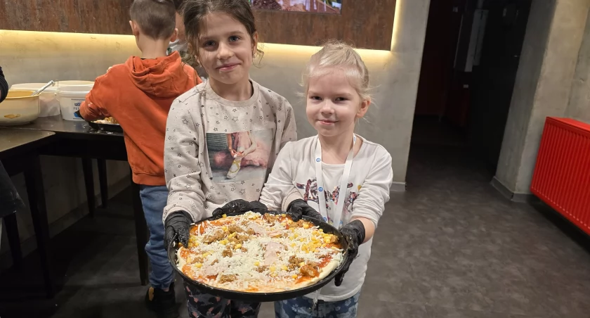 [WIDEO] Warsztaty na Dzień Pizzy z pizzerią Neapoli i SM Piast