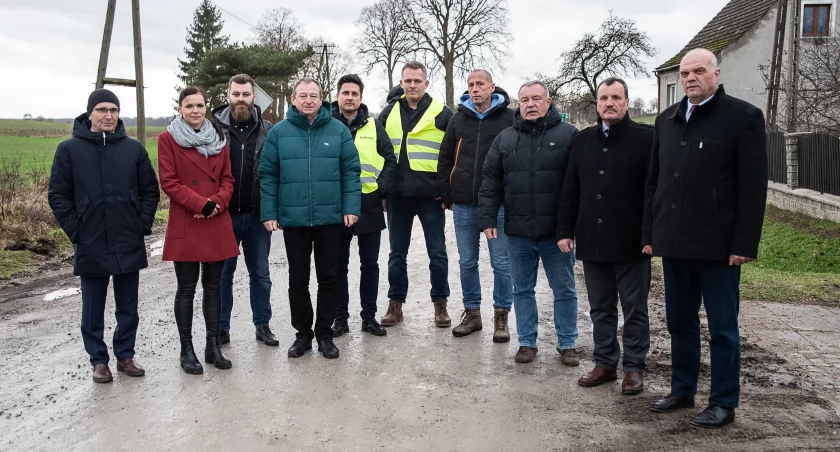 Drogowe szachy pod Nadarzycami warte miliony złotych