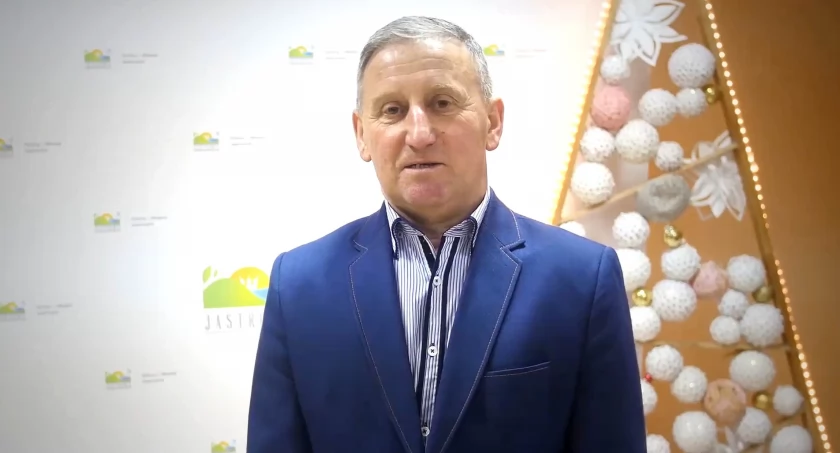 Przewodniczący Krzysztof Bzowski łamał przepisy antykorupcyjne
