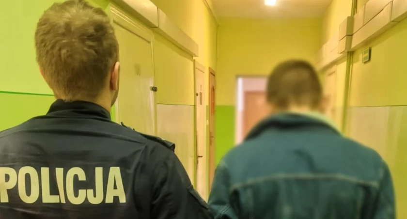Sprawca przemocy domowej zatrzymany. W jego domu znaleziono narkotyki