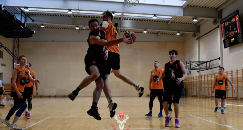 Krajna Basket zwycięża z BSK Bytów