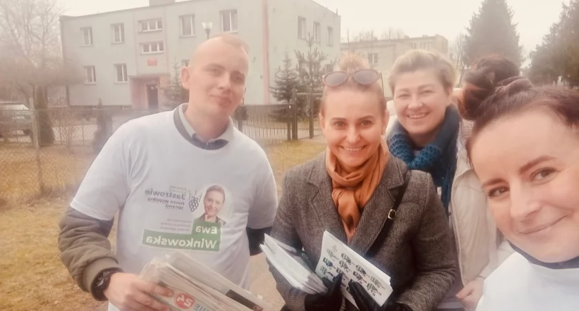 Została zaproszona czy wtargnęła? Kulisy spotkania w Nadarzycach