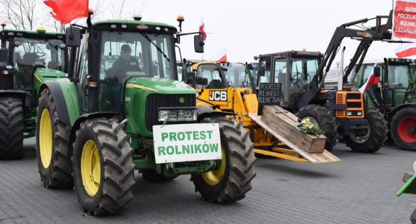 Kolejny protest rolników. Całkowita blokada DK11