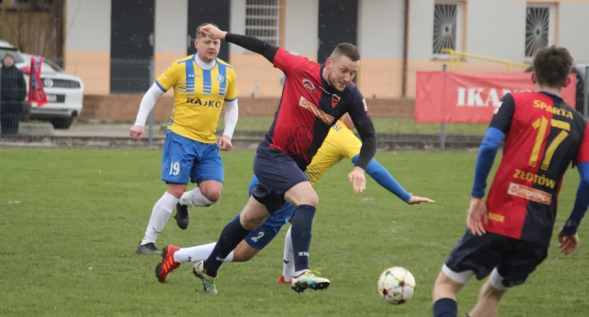 Pewna wygrana seniorów Sparty Złotów