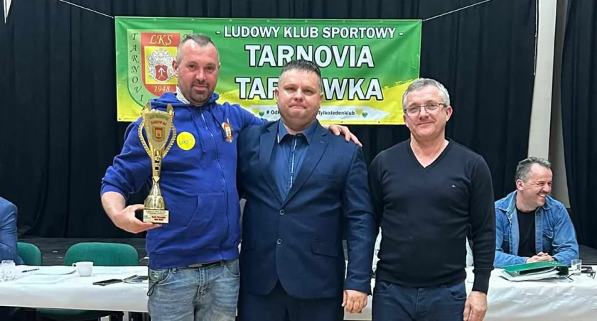 Tarnovia Tarnówka nie zmienia kursu