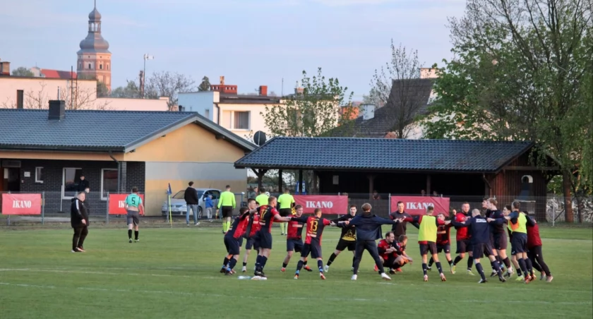 Spartanie zadowoleni. Iskra znów może mówić o pechu