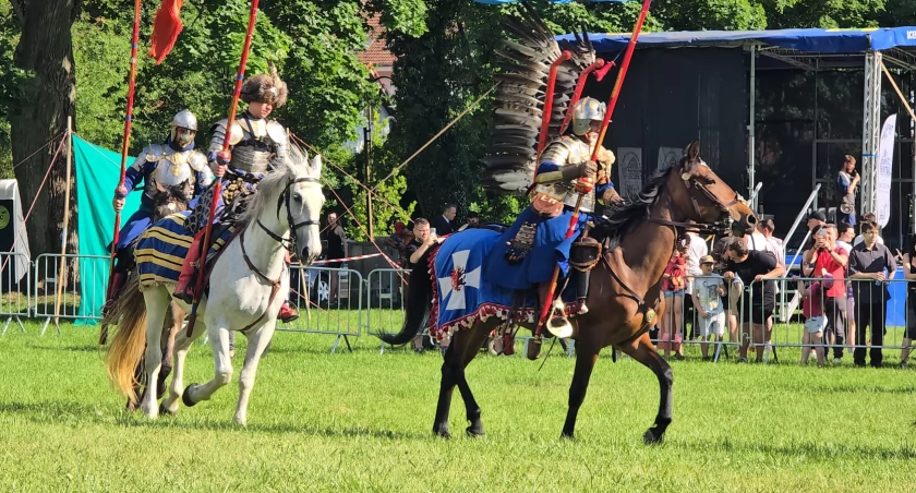 [WIDEO] Trzeci Złotowski Piknik Historyczny - dzień I