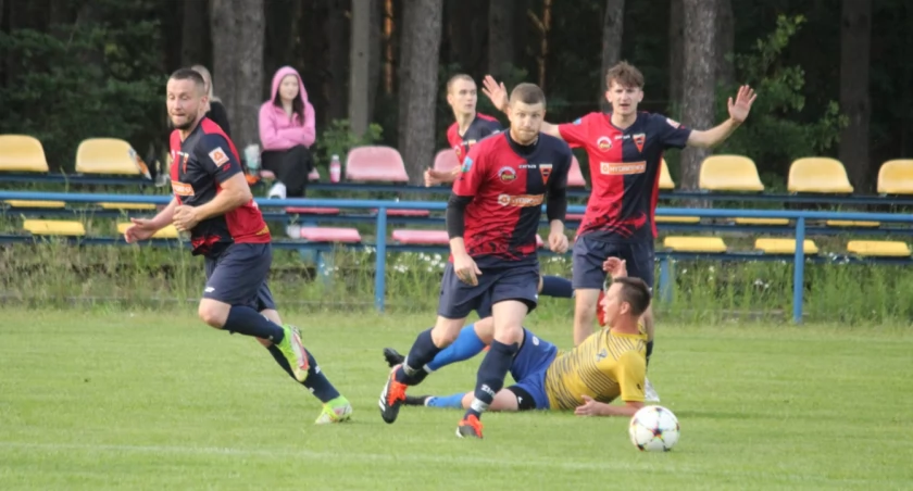 [WIDEO] Sparta Złotów ponownie uziemiła Sokoła Damasławek