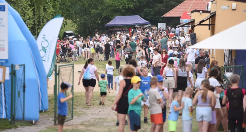 Dzień Dziecka na plaży miejskiej w Okonku