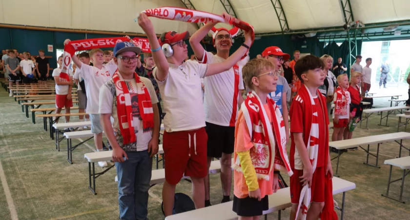 Polska - Francja, mecz na dużym ekranie w złotowskiej strefie kibica