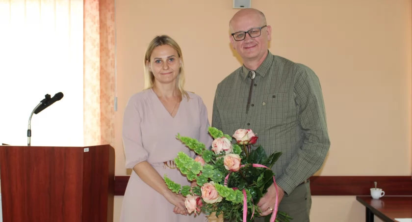 Absolutorium dla Winkowskiej, kwiaty dla Wojtiuka