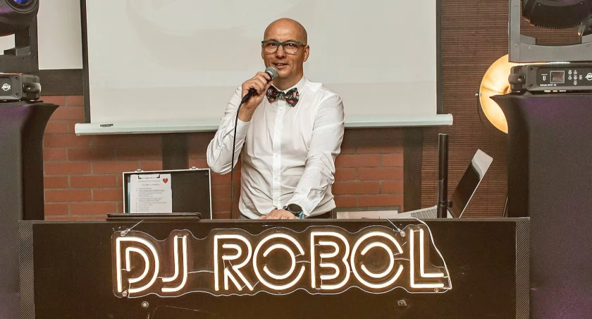 Mózg DJ–a pracuje jak pralka na wiecznym wirowaniu