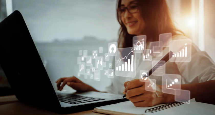 ClickUp jako erp dla średnich firm