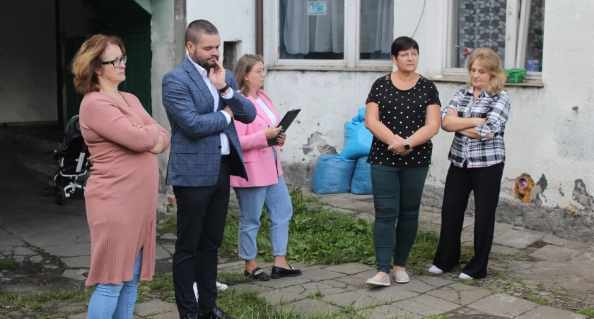 Koncertów na podwórku więcej nie będzie, będą za to w mieszkaniu!