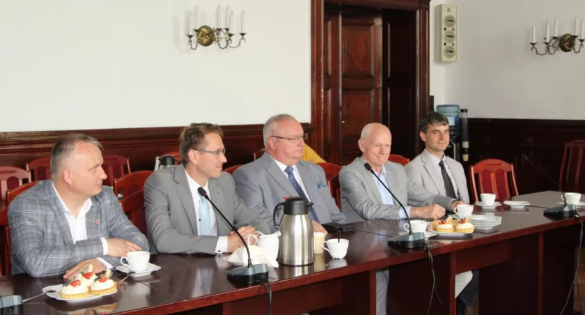 Rozmawiali o nadchodzących zmianach w szpitalach
