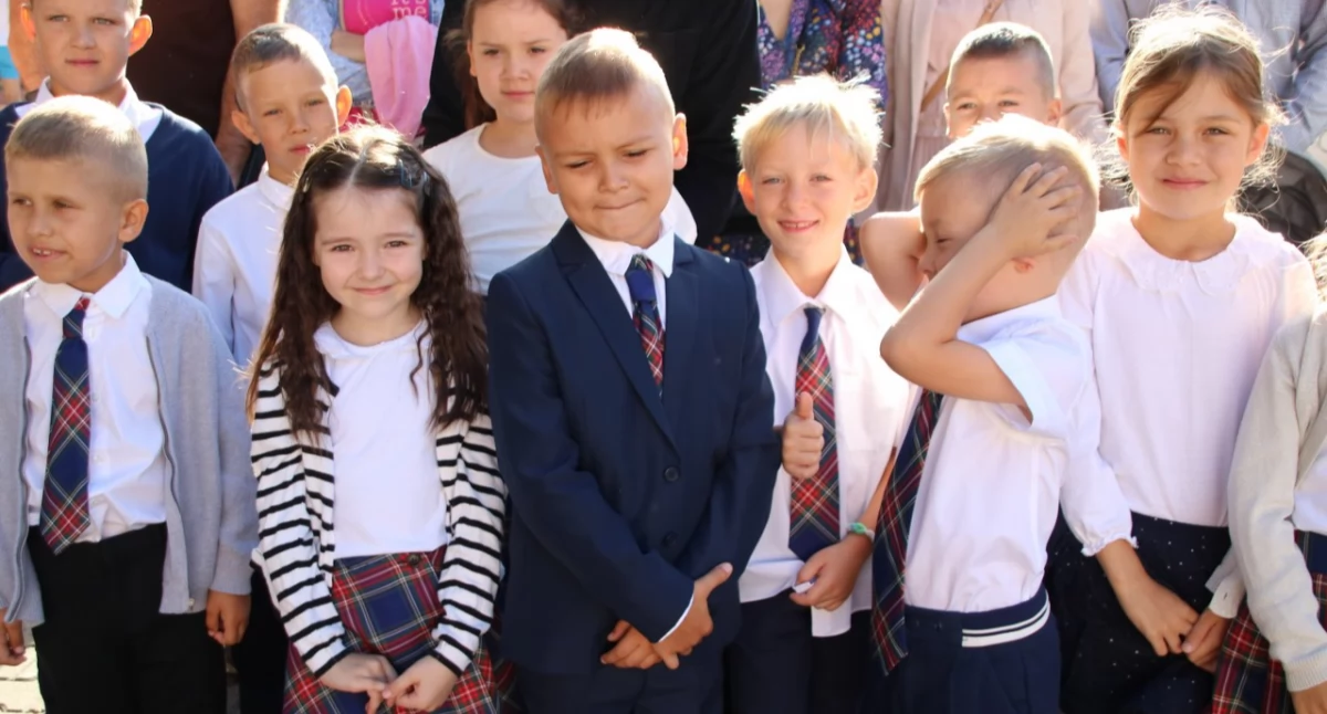 Uczniowie złotowskiej Jedynki przywitali nowy rok szkolny