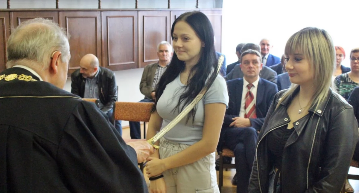 [WIDEO] Uroczyste rozdanie świadectw czeladniczych i pasowanie na czeladników w Złotowie