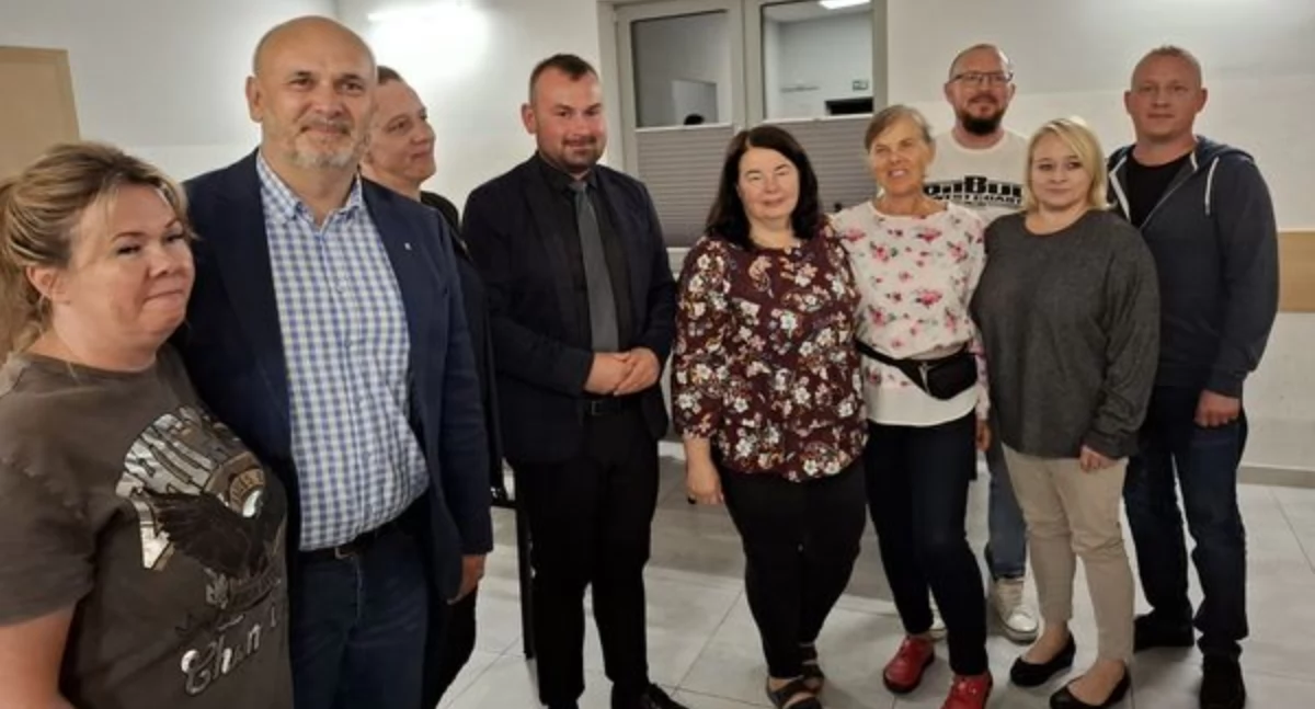 W Skórce i Podróżnej kobiety na sołtysów!