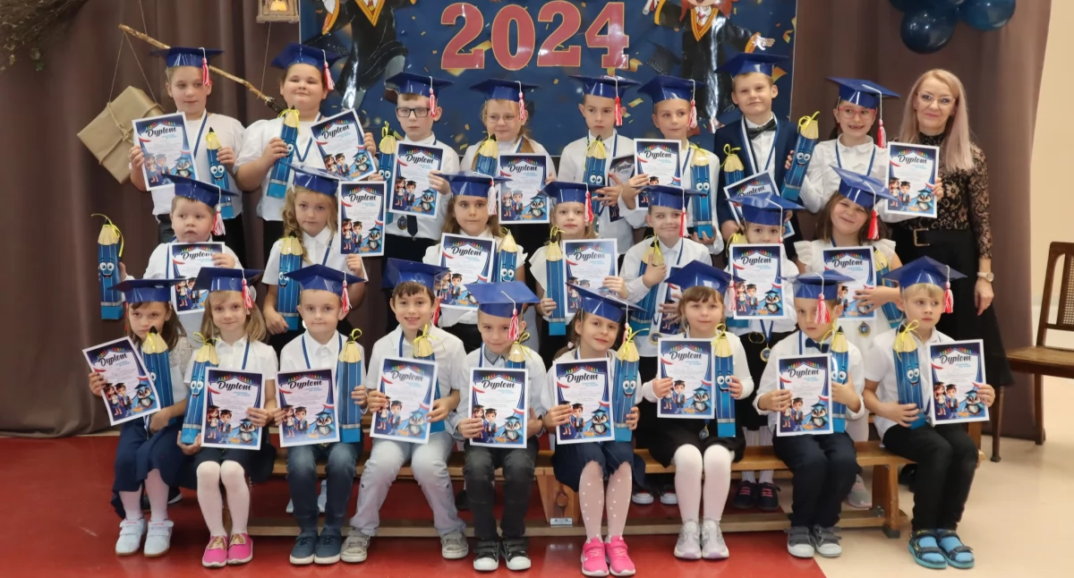 Magiczne pasowanie pierwszoklasistów w Radawnicy 