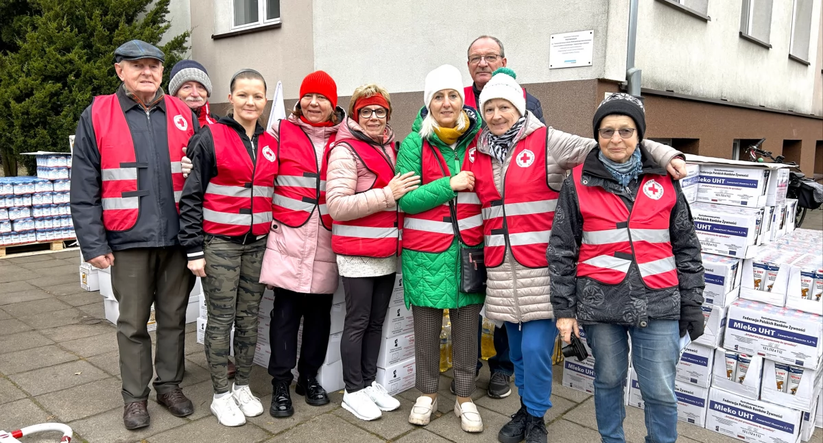 Przekazali potrzebującym kilkadziesiąt ton żywności