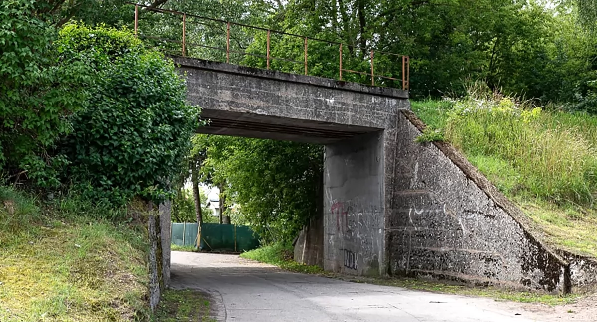Nie pamięta, jak spadł z wiaduktu