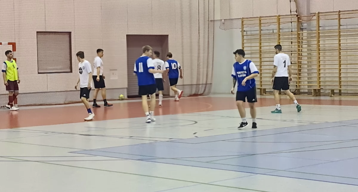 Zaskakujace wyniki 1/8 finału złotowskiego futsalu